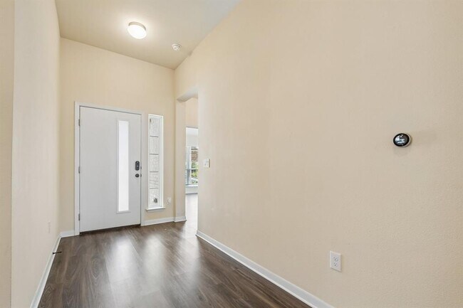 Building Photo - 9813 Eloquence Dr