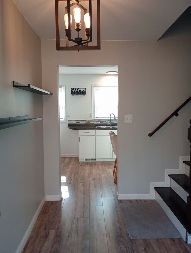 Building Photo - 3 Bedroom, 3 Bath Single Family Home for Rent