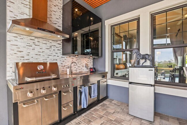 Building Photo - Waterfront Luxury Living | Private Dock + Direct Tampa Bay Access