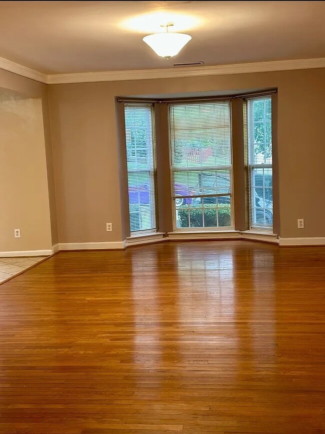 Building Photo - 2130 Mallard Green Pl