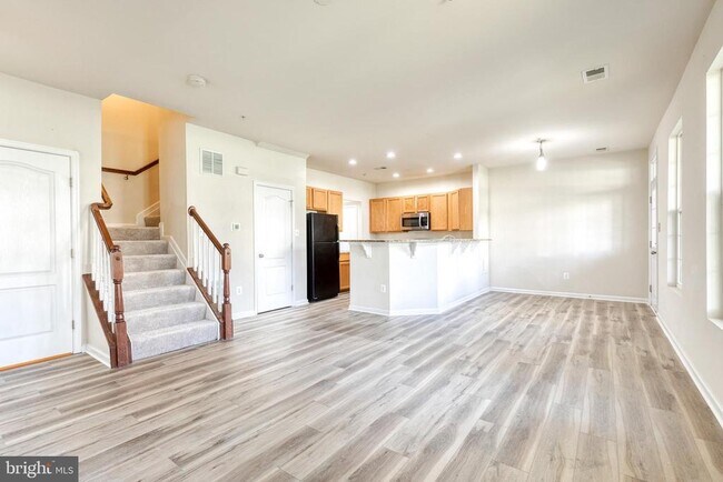 Building Photo - 23216 Observation Dr