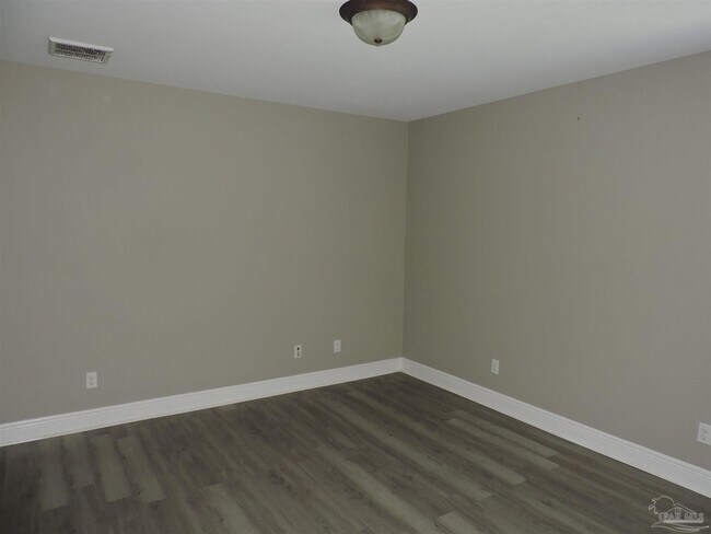 Building Photo - 6060 Dunridge Drive