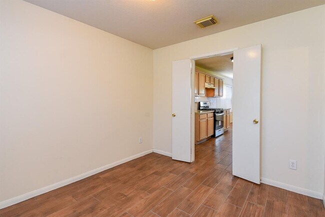 Building Photo - 11703 Pedernales Falls Ln