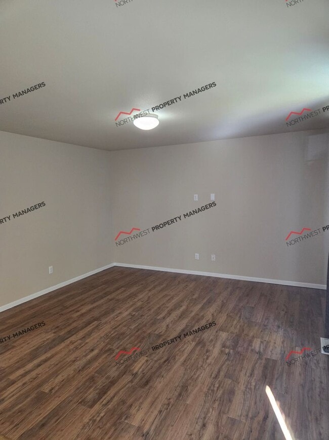 Building Photo - STATUS-AVAILABLE- |R16| $2450