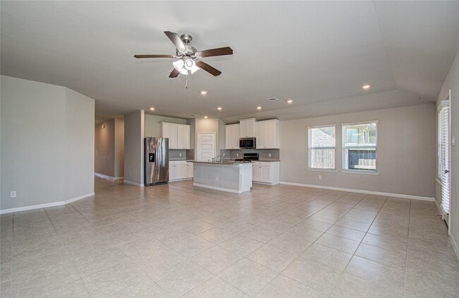 Building Photo - 2815 Dry Creek Dr