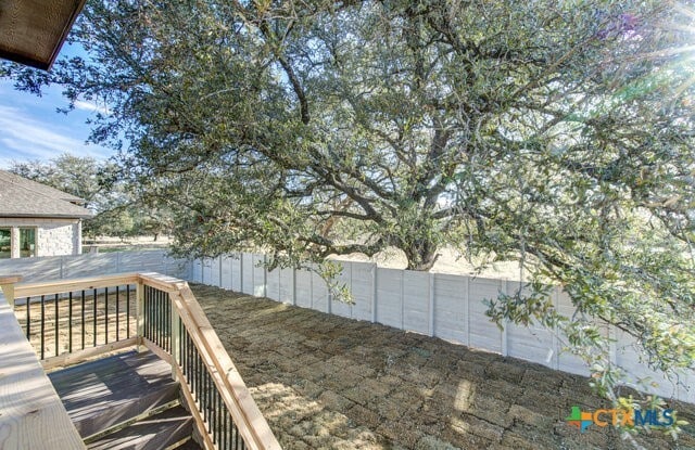 Building Photo - 593 Vale Ct