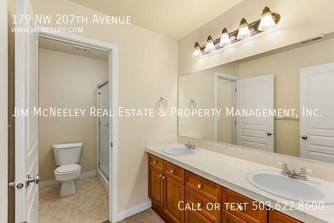 Building Photo - 179 NW 207th Ave