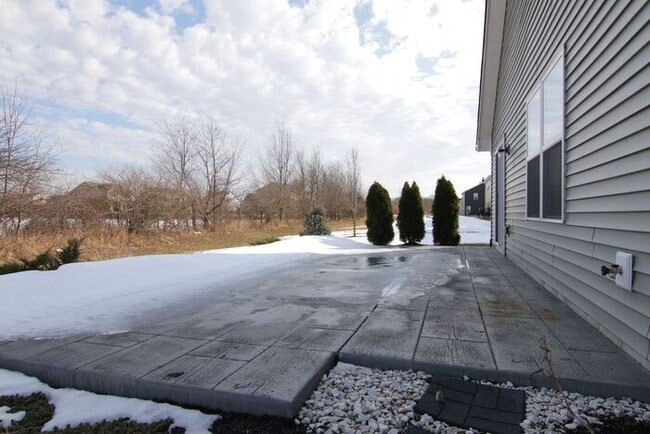 Building Photo - Cozy Updated Ranch