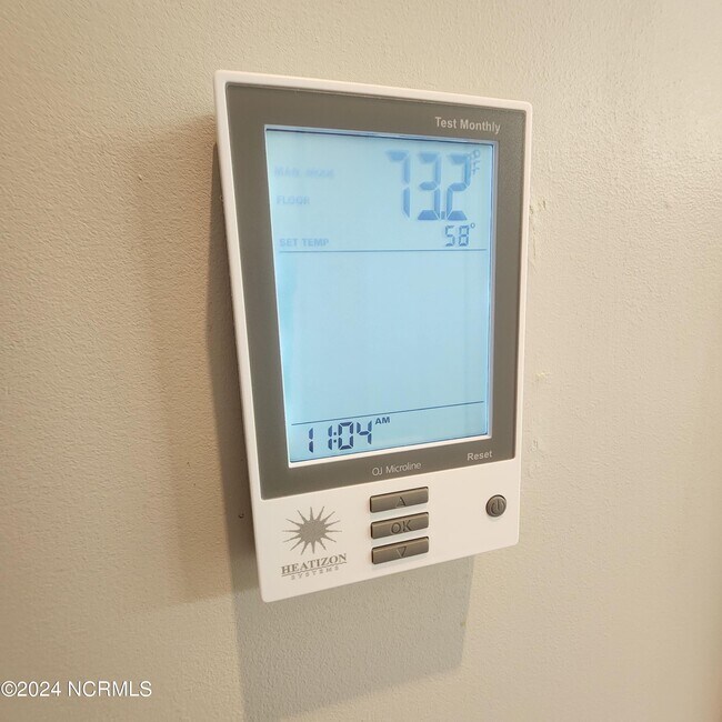 Building Photo - 115 Blue Bird Ln