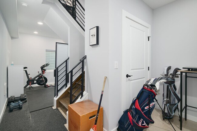 Building Photo - Four Bed Olde Kensington/Fishtown Home