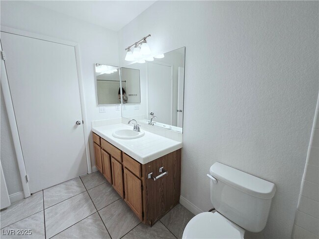 Building Photo - 9433 Valencia Canyon Dr