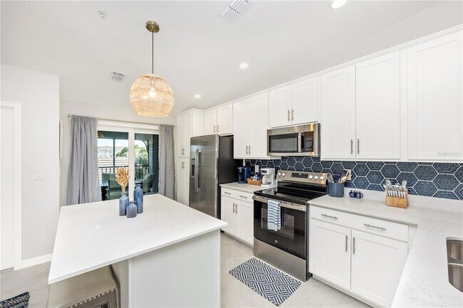 Building Photo - 17500 Opal Sand Dr