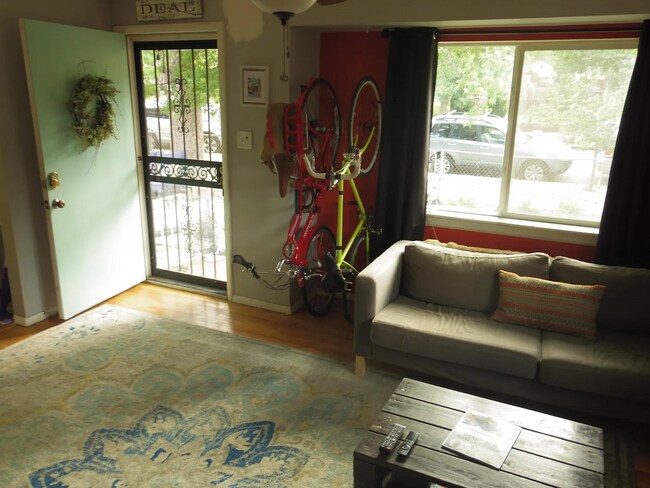 Upstairs living room - 4038 Kalamath St