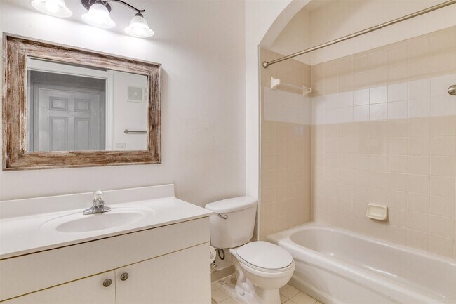 Building Photo - 35109 Harbour Vista Cir