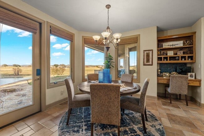 Building Photo - 3404 Comanche Trace Dr