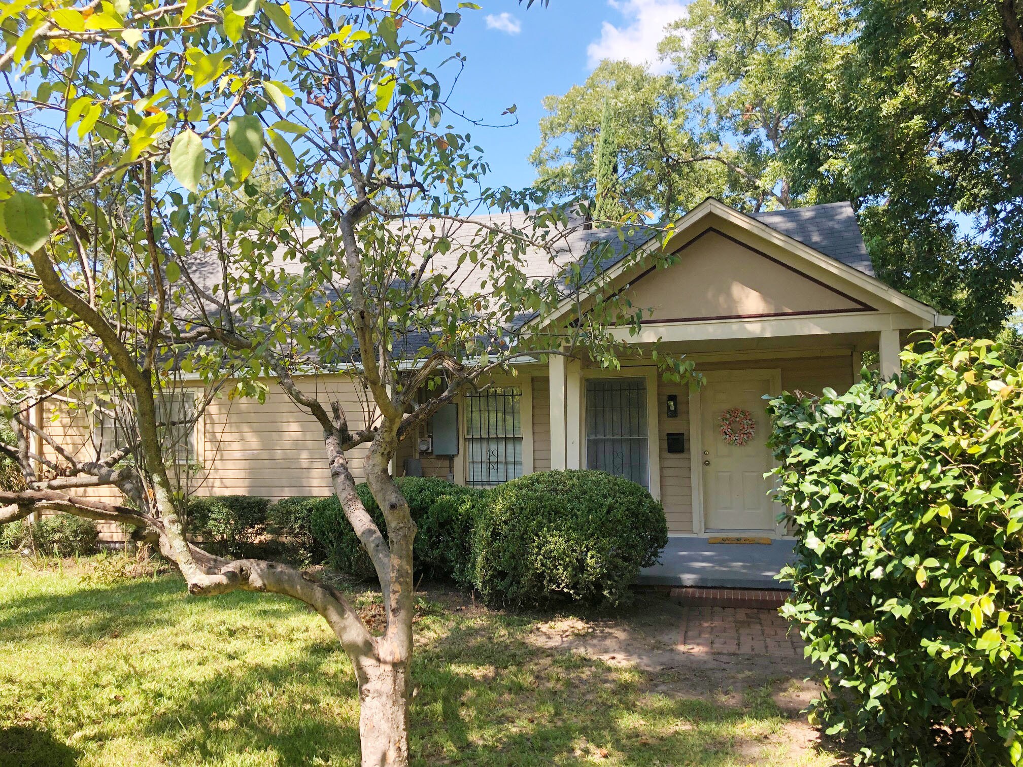 Building Photo - 2529 Napier Ave