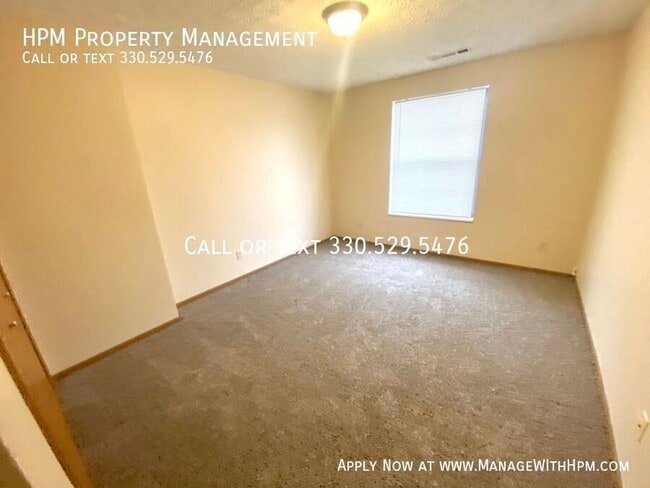 Building Photo - 1876 Ledgewood Blvd NE