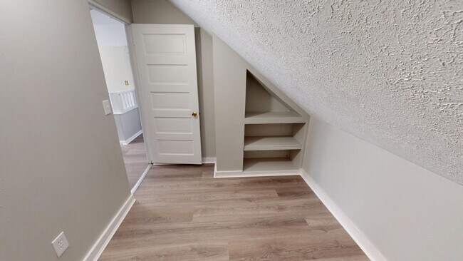 Building Photo - 7701 Dercum Rd