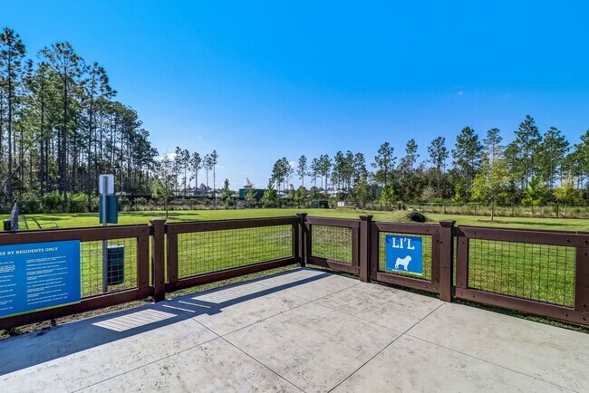 Building Photo - 75565 Blackbird Dr
