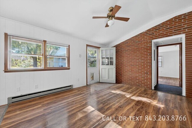 Building Photo - 102 Richter Dr