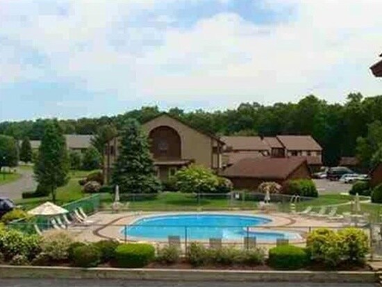 Building Photo - 163 Pine Grove Dr