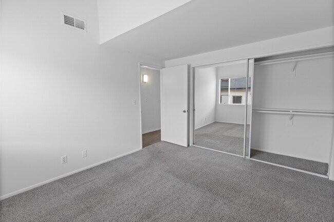 Building Photo - 2336 20th St