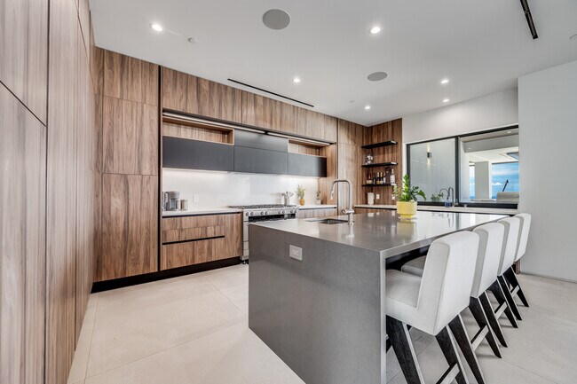 Building Photo - 16 Kumu Niu Pl