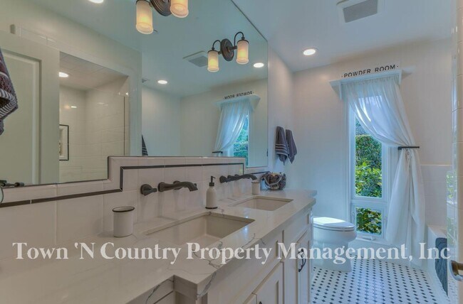 Building Photo - Spacious San Benancio Estate on Over 1 Acre with Workshop, RV Parking & Pasture Area