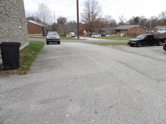 Building Photo - 409 Ridgewood Ln