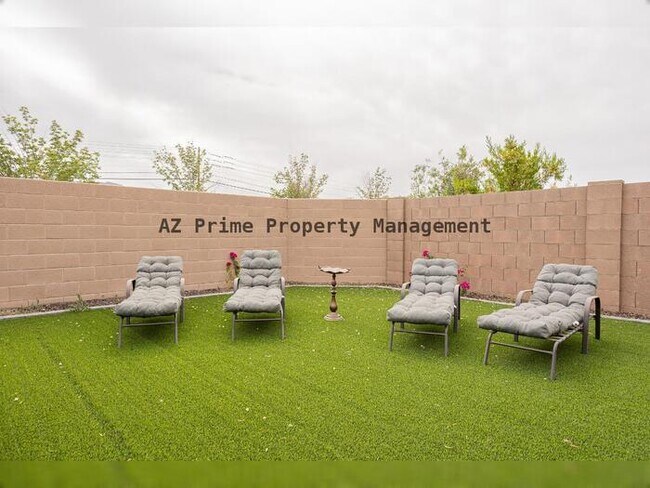 Building Photo - 11777 S 51st Dr