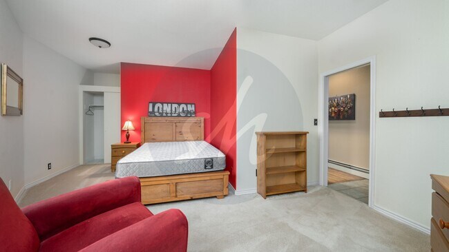 Building Photo - Million Dollar Views in Larkspur