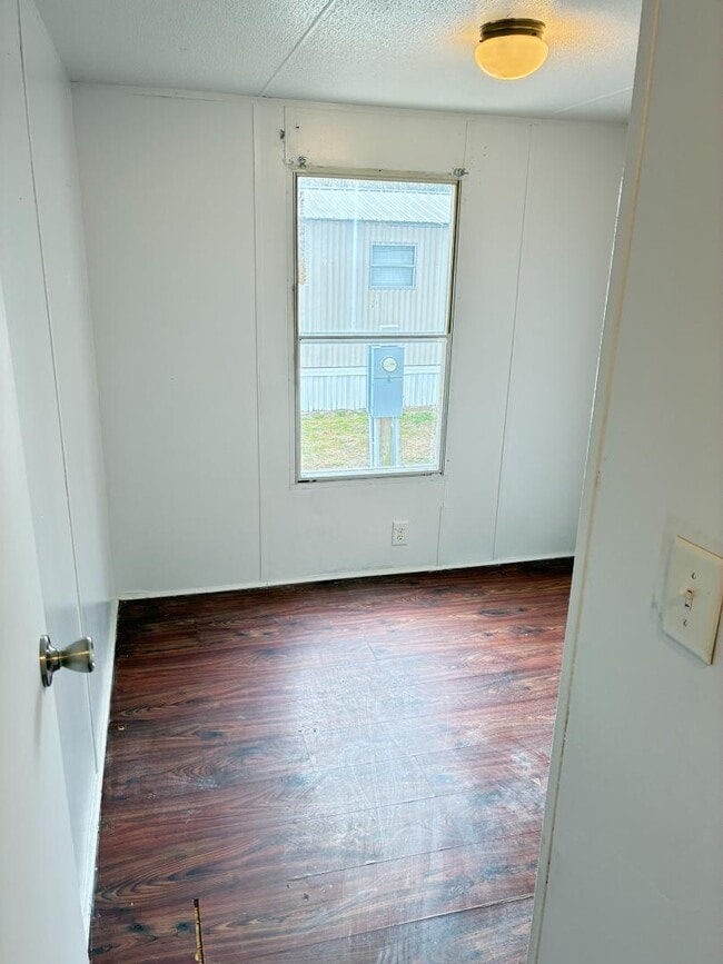 Building Photo - 2322 Sandy Ridge Dr