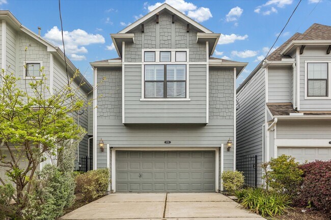 Building Photo - 1725 W 23rd St