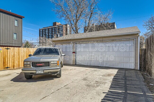 Building Photo - 1540 Zenobia St