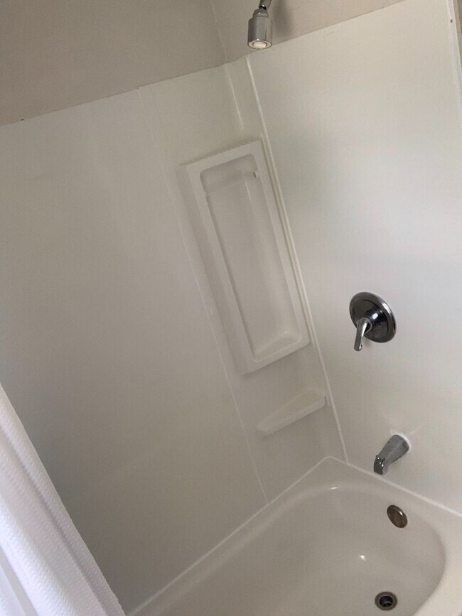 Building Photo - 2809 South Ave