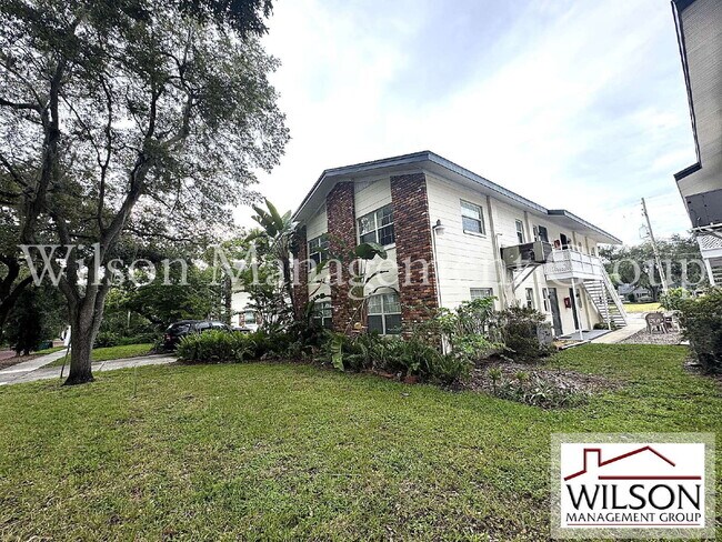 Building Photo - 210 E Yale St