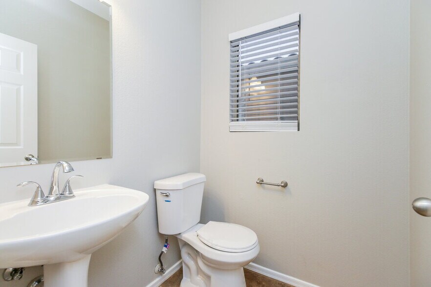 Building Photo - 30092 N Desert Willow Blvd