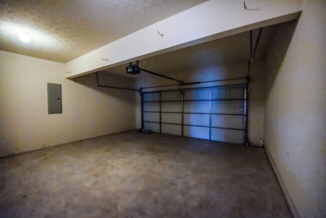 Building Photo - Fantastic Home Available for Rent Today!