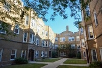 Building Photo - 4826 W Addison St
