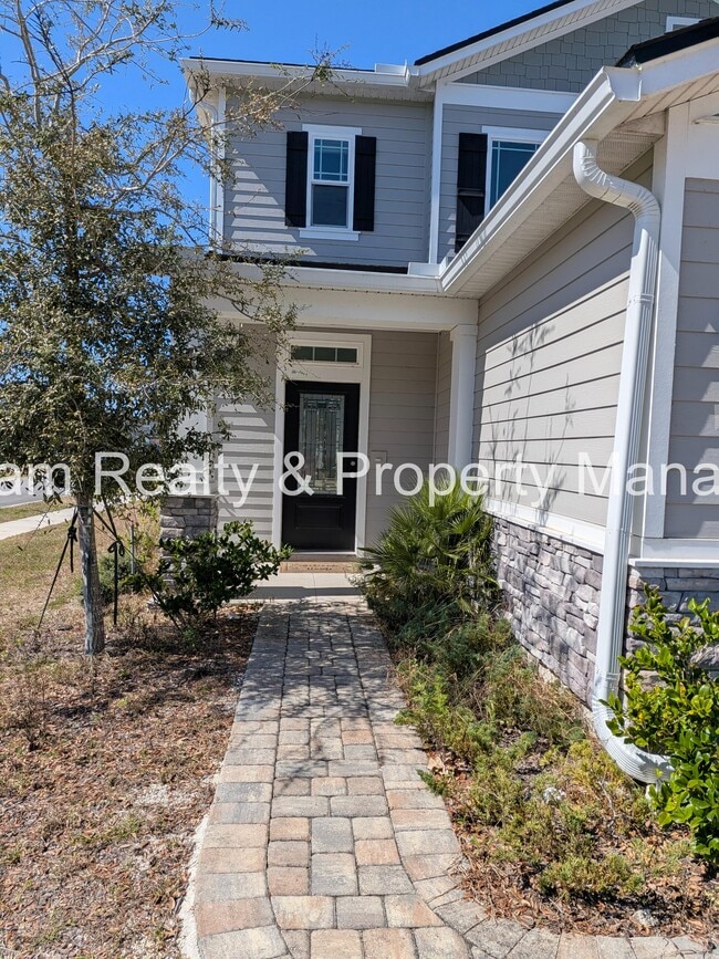 Building Photo - 100 Golden Fern Dr