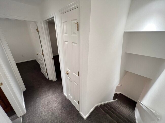 Building Photo - 2829 SW Cornell Ave