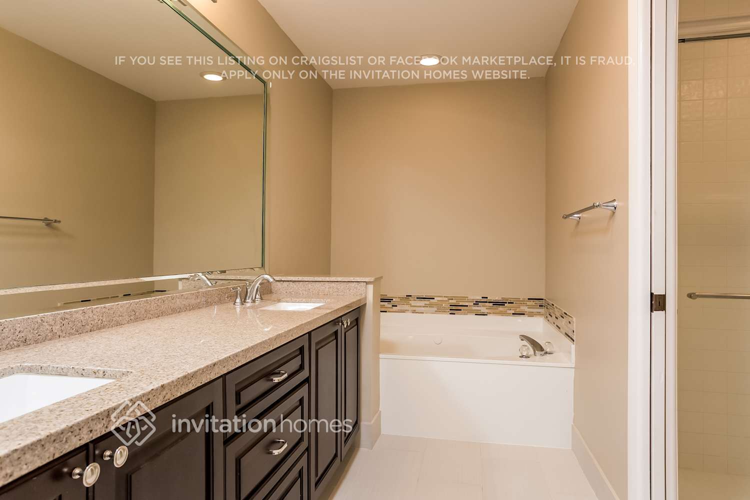 Building Photo - 3886 Candlewood Blvd