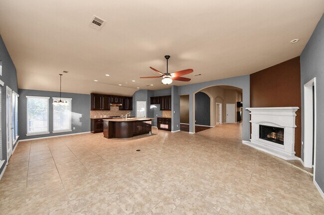 Building Photo - 2003 Sequoia Trail Ln