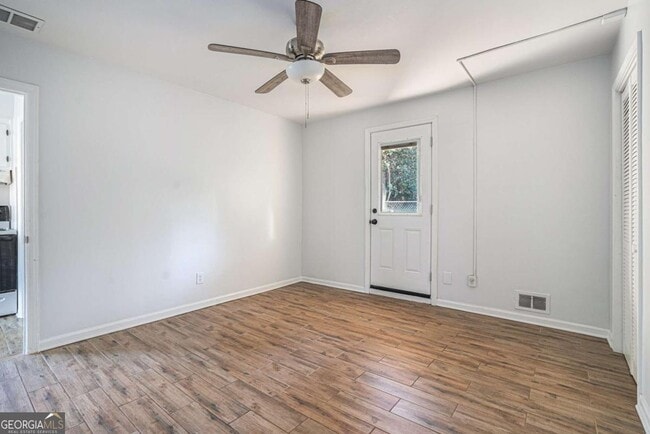 Building Photo - 5293 W Mountain St