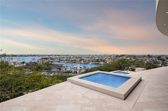 Building Photo - 1523 Dolphin Terrace