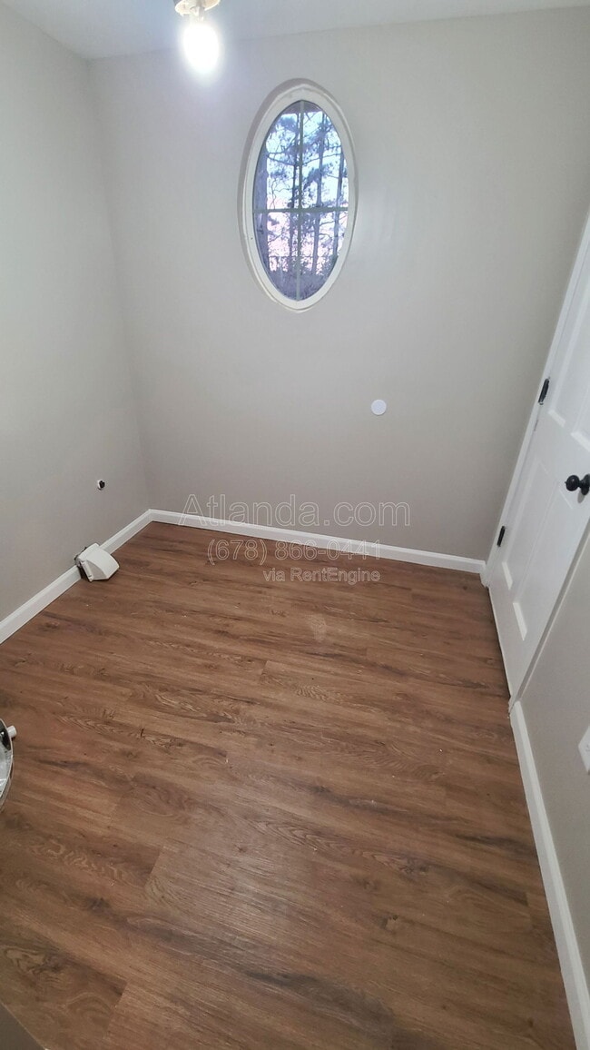 Building Photo - 2242 Lawson Way