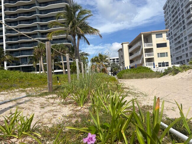 Building Photo - 1009 N Ocean Blvd
