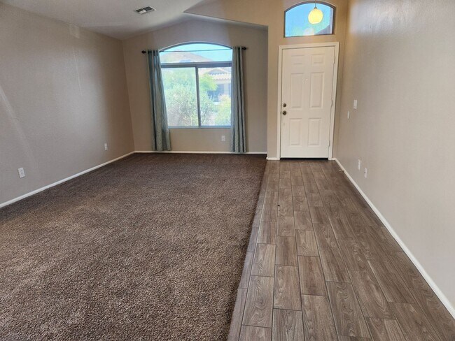 Building Photo - Norterra 4 bed/2 bath Rental Home Available!