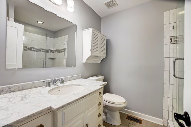 Building Photo - Beautiful Remodeled  Home in Historic Wilmore.