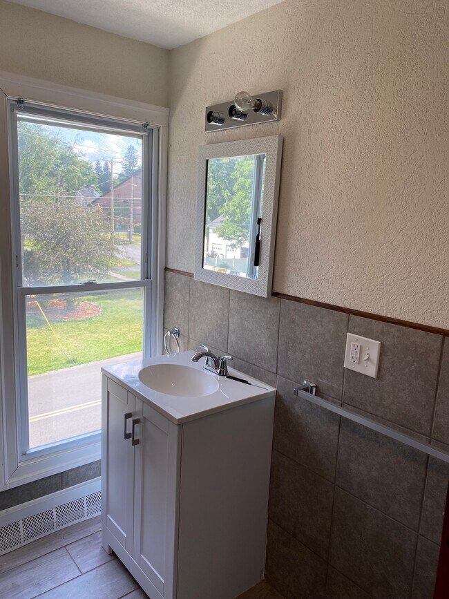 Building Photo - 59 Oxford Rd